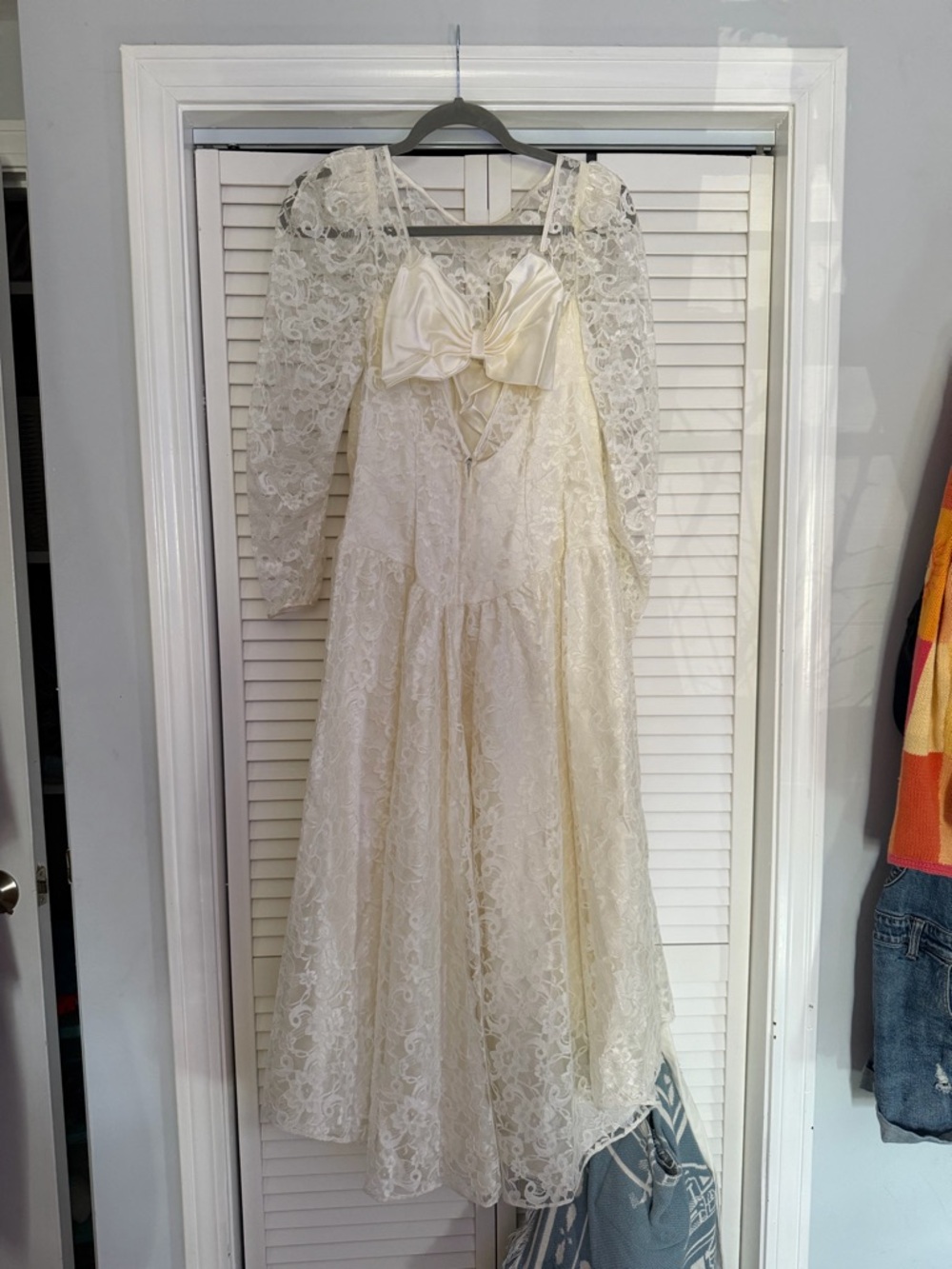 Vintage Alfred Angelo Cream Bridal Gown Romantic Lace bow detail - Picture 2 of 9